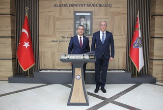 AK Parti Elazığ Milletvekili Sayın Erol KELEŞ, İl Emniyet Müdürümüz Sayın Adnan KARAYEL’e nezaket ziyaretinde bulundular.